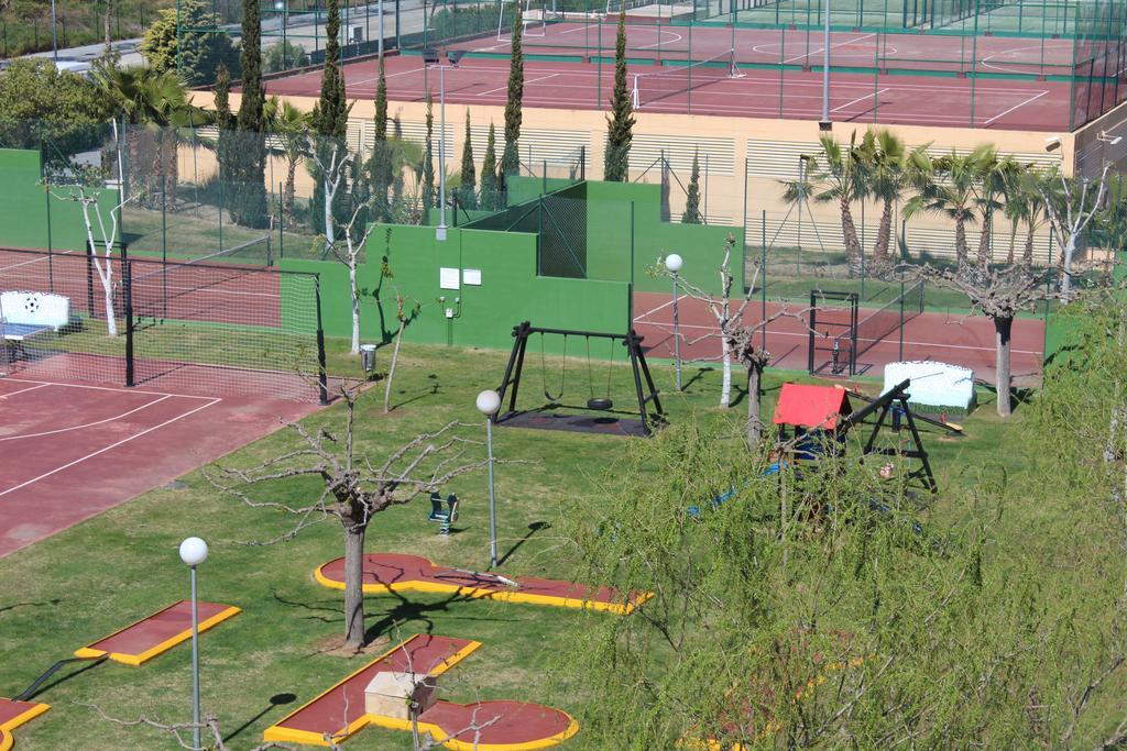 Los Juncos De Pineda Park Salou Dış mekan fotoğraf
