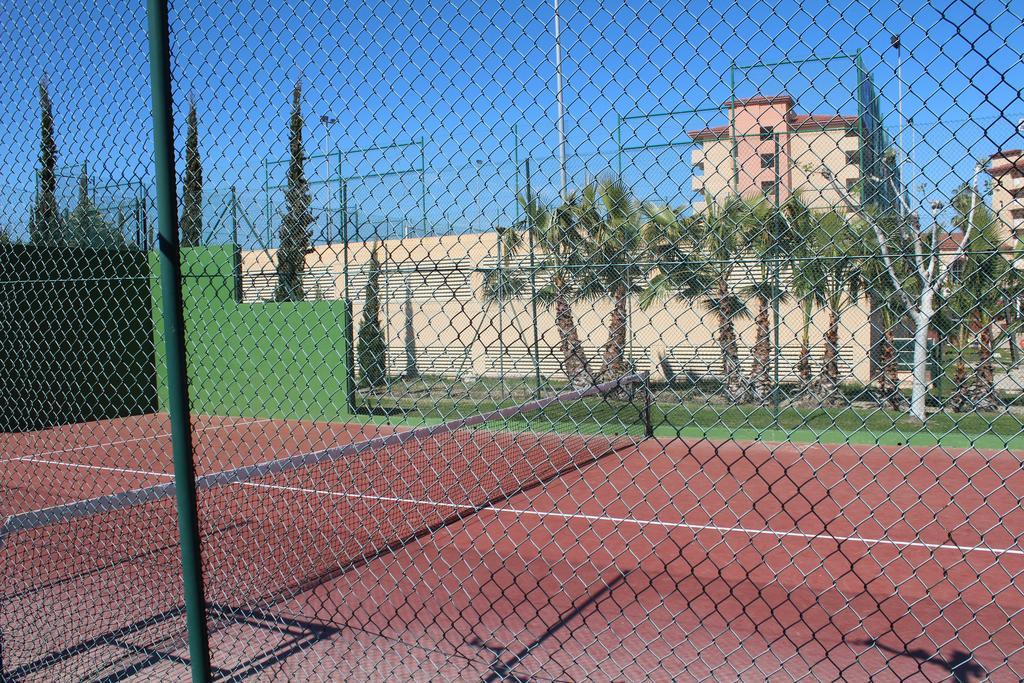 Los Juncos De Pineda Park Salou Dış mekan fotoğraf