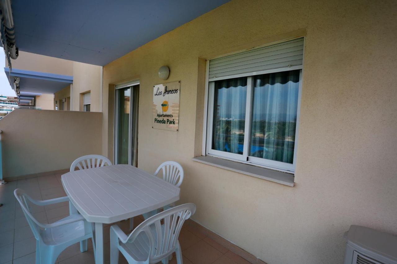 Los Juncos De Pineda Park Salou Dış mekan fotoğraf