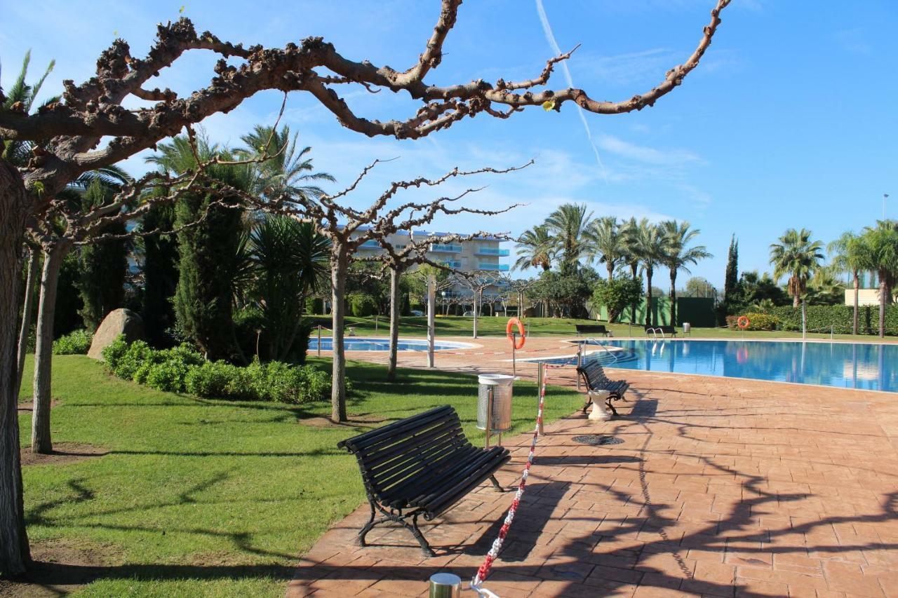Los Juncos De Pineda Park Salou Dış mekan fotoğraf